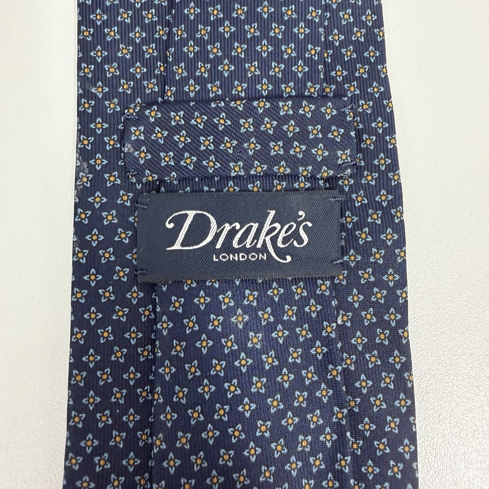 Drake's Men's Tie Navy Blue Floral Geometric Satin Silk England 3" (W) x 60" (L)